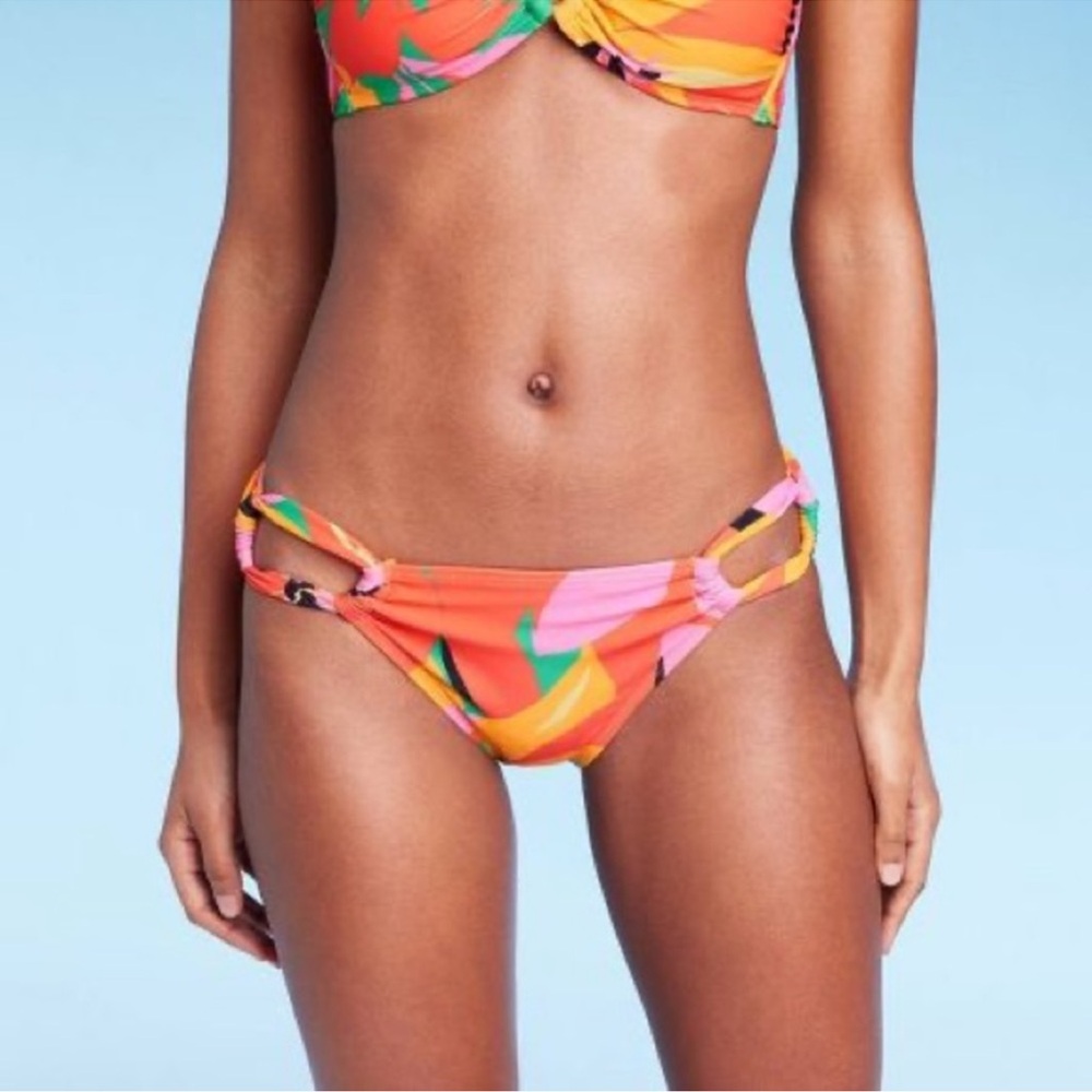 SHADE & SHORE TROPICAL PRINT BIKINI BOTTOM!!  NEW WITH TAGS!!